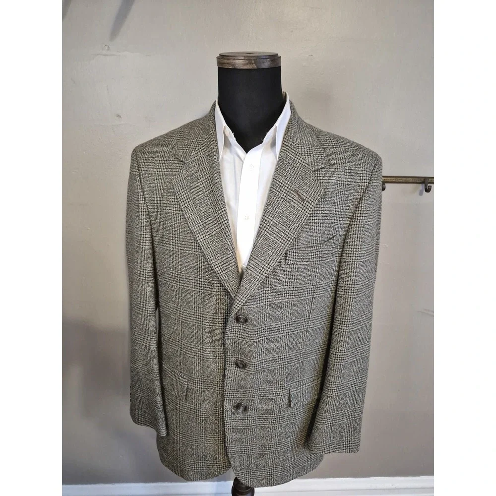 J Riggins Mens Wool Sports Coat 40R Taupe Plaid 3 Button Blazer P506